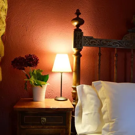 Guest house Les Velles Escoles 4*